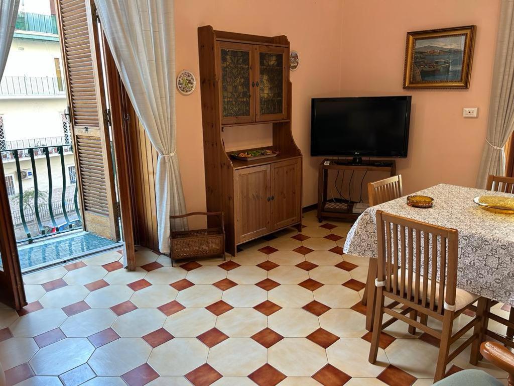 B&B Il Nido Portici Luaran gambar