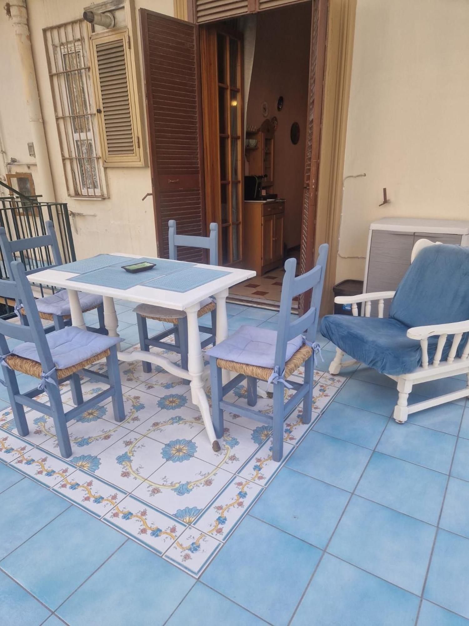 B&B Il Nido Portici Luaran gambar